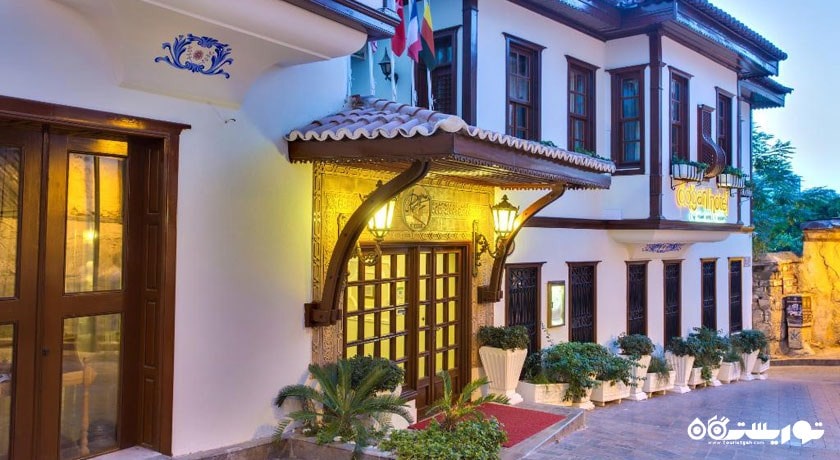 نمایی از هتل لوگان